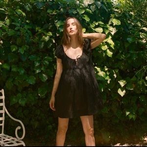 Doen Sarria dress in black, medium